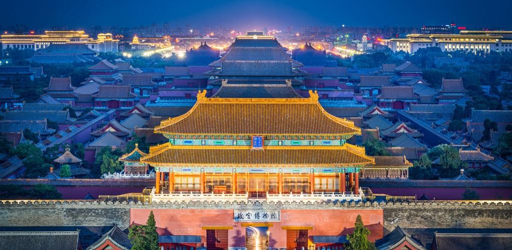 Beijing: Famous Attractions and Local Delicacies